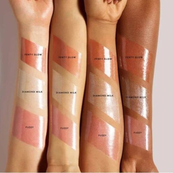 FENTY BEAUTY Fenty Glow Gloss Bomb 06  Cream Lip Gloss - NWT - Picture 4 of 5